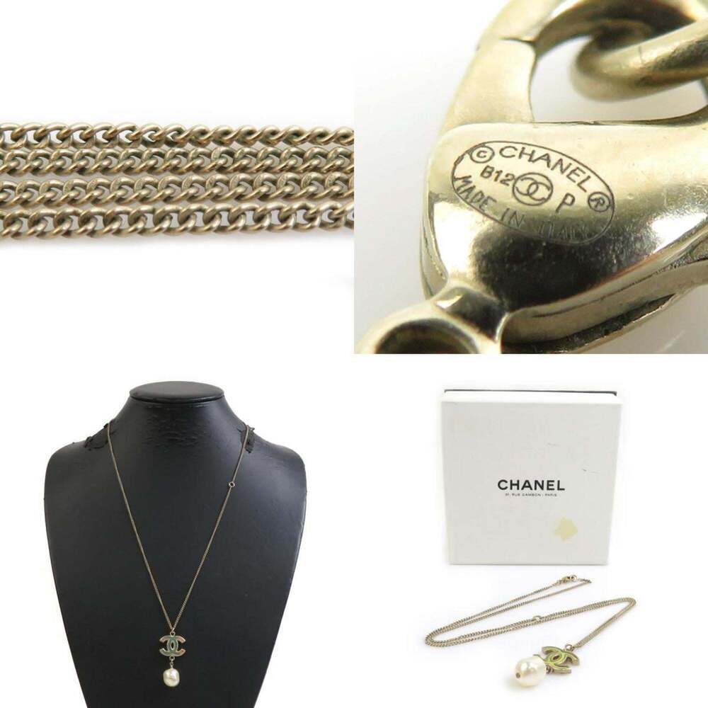 CHANEL Gold Pearl Necklace - Picture 5 of 5